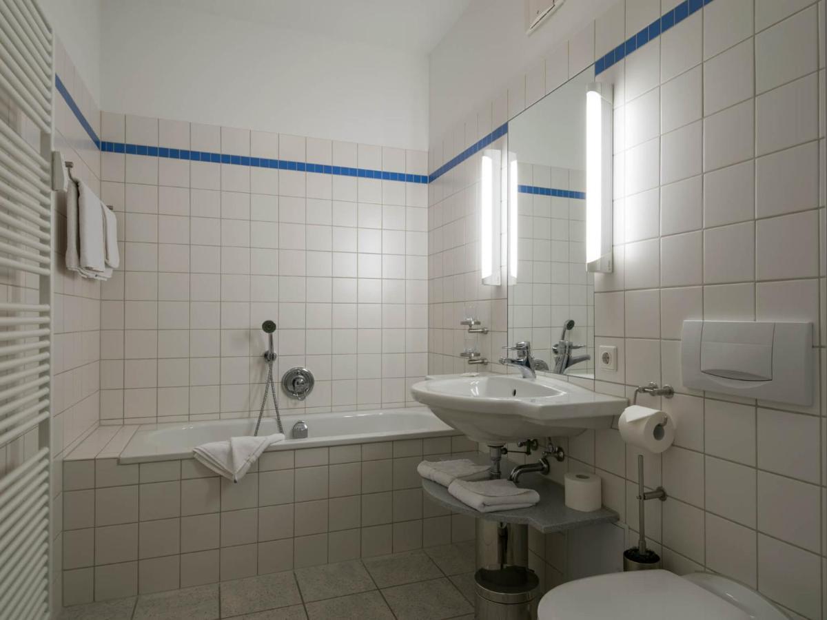 Kaiservillen Heringsdorf - Ferienwohnung Mit 1 Schlafzimmer Und Balkon Dr4 Exterior photo